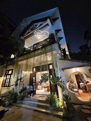 cho thuê biệt thự khu đại học huflit sư vạn hạnh, quận 10. giá chỉ 30 triệu/tháng