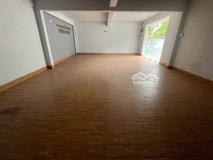 cho thuê kho nơ trang long trung tâm quận bình thạnh. dt: 30m2, 60m2, 100m2. lh 