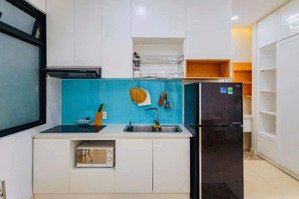 thảo điền 58 tỷ.chdv mặt tiền cụm quốc hương. dt(8.1x22.7m). gồm 7 tầng. 18 phòng. tn 200 tr/tháng