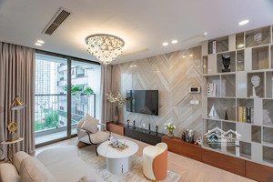 em thùy bán căn 2 phòng ngủ golden field tầng trung, full nội thất lh: 