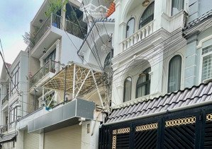 nhà đẹp ngay trung tâm quận 7 kế bên phú mỹ hưng, dành cho ai không muốn xây sửa 80m2 4 tầng, 7tỷ d
