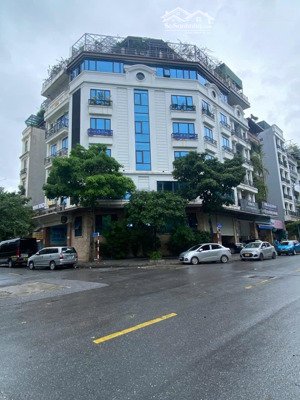 cho thuê nhà mặt phố nguyễn quốc trị, cầu giấy 135 mét 2 tầng lô góc