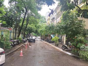 siêu hiếm, bán nhà phân lô nghĩa đô, 60m2*4t, mt5m ô tô tránh đỗ chạy vòng quanh, 25 tỷ