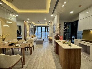 gia đinh bán căn 3 ngủ 105m2 the legend 109 nguyễn tuân. giá 10,8 tỷ - lh 