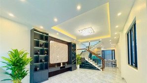 bán nhà độc lập 4 tầng dt 84m2 ngang 6m siêu đẹp tại phạm hữu điều. giá tốt chỉ 4,95 tỷ tt nhẹ