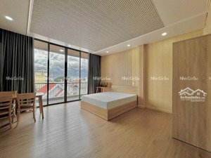 cho thuê căn hộ full nội thất, ban công lớn thoáng mát nguyễn văn cừ quận 5 gần cầu nguyễn văn cừ