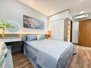 tôi cần bán 2 căn hộ goldmark city, căn 2pn 6 tỷ và căn góc 3pn 7 tỷ , có sổ đỏ, hỗ trợ vay