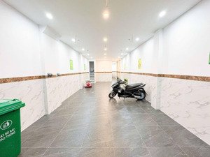 bán gấp căn ccmn 7 tầng + 1 tum gồm 20 phòng khép kín rộng 80m2 tại đường phú diễn, bắc từ liêm