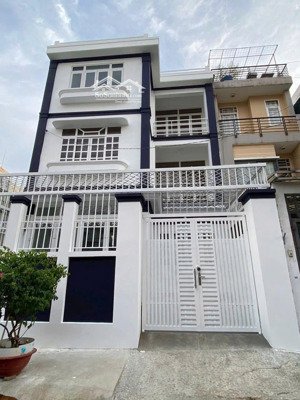 siêu phẩm biệt thự trống suốt khu phổ quang, phường 2, tân bình nhà mới sạch đẹp