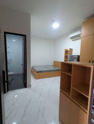 chính chủ, cần bán căn hộ dòng tiền cho thuê 11p khép kín 51m2 ngõ ô tô, pccc, tm, full nội thất