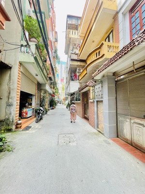 cần bán - toà ccmn - phố trường chinh - đầy đủ pccc - ngõ thông tứ tung kinh doanh - 70m2 x 7 tầng