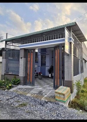 ra c4 bến lức gần đường đt 835 long an