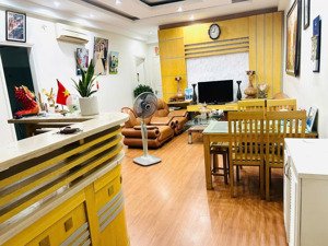 bán căn hộ góc 3 ngủ 2 vệ sinh thiết kế thoáng đẹp nhất khu đô thị văn khê, hà đông.