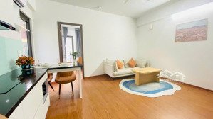 căn hộ 1pn 50m2 đầy đủ nội thất. mới 100% chưa qua sử dụng.giá khuyến mãi khai trương.lh 