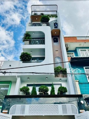 giảm giá bán gấp nhà đường nguyễn văn tráng-q1. gần công viên 23/9. giá 5tỷ860/96m2. cho thuê 29tr