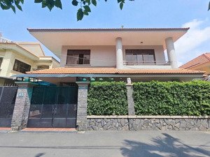 cam đoan rẻ nhất!!bán gấp mặt tiền ngay bùi tá hán - dt : 10x17m - kc : 3 tầng - giá chỉ : 32 tỷ tl