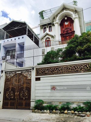 biệt thự sân vườn - đường hoàng hoa thám,gần sân bay - dt lớn: 9.5 x 20m ( 195m²) - giá rẻ: 16.3 tỷ