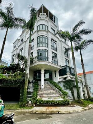 Góc 2MT ngay Trần Não, Quận 2 - 8x25m, CN 196m2 4 tầng giá chỉ 150tr/m2~ 30 tỷ - cực kỳ khan hiếm