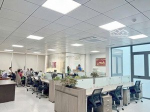 cho thuê tòa nhà đẹp ngã tư nam kỳ khởi nghĩa, 10m x 20m, hầm trệt 5 lầu thang máy