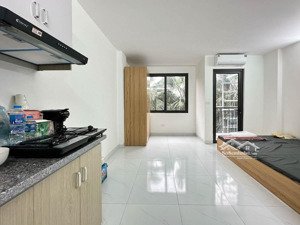 bán siêu phẩm dòng tiền ccmn cự lộc 12 phòng, dt 70 triệu/tháng - 7 tầng thang máy - 13,9 tỷ