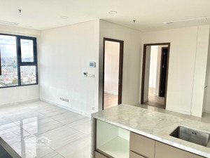 bán căn góc 2pn - view quận 1 gía 6tỷ5 và giỏ hàng nhiều căn tại kingdom 101