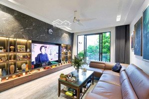 bán nhà phân lô quân đội 918 59m2, 18.7 tỷ, 4 tầng, thang máy, full nội thất, gara ô tô, vỉa hè