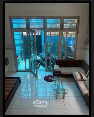 chủ thiện chí bán nhà sư vạn hạnh q10 (3,5x10) khu an ninh, hẻm thông giá 8.9 tỷ, ban công view mát