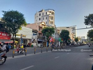 căn duy nhất ! giáp q.1- mặt tiền đinh tiên hoàng-bình thạnh-dt: 5,5x16m-7t chỉ 23,8 tỷ 0903,155438