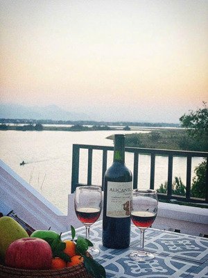 homestay view sông 9 pn giữa lòng di sản