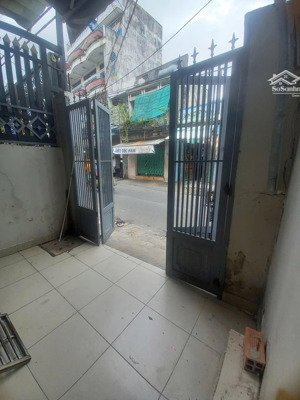 chính chủ cho thuê mặt bằng kinh doanh đường xóm chiếu quận 4!!!