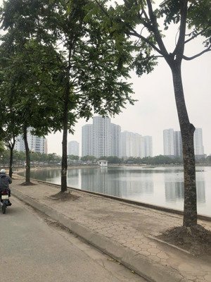 chính chủ bán căn góc 107m2, 3pn view trọn hồ tầng trung giá 56tr/m2, lh: 