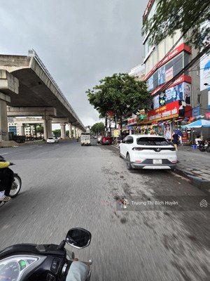 chính chủ cần bán gấp căn nhà đẹp cầu diễn-gần đại học công nghiệp ô tô vào tận nhà giá 7.89 tỷ