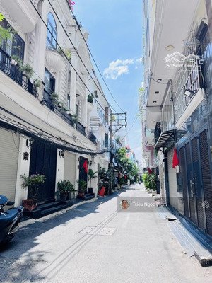 nhà bán phan văn trị hẻm xe hơi 6m khu dân trí cao 4 tầng btct hoàn công đủ chỉ 9 tỷ