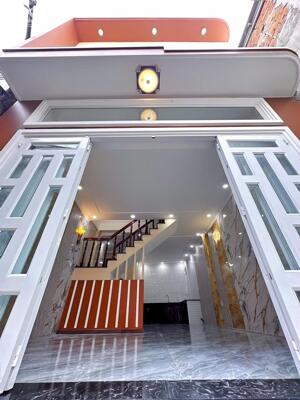 Nhà trệt lầu hẻm 138 Trần Hưng Đạo, gần trường đại học Cần Thơ