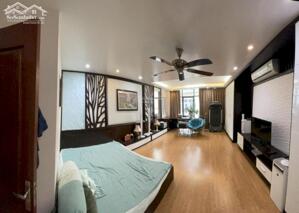 Bán đất tặng nhà 3 tầng ngõ 12 phố đào tấn DT 55m²/70 m². Mặt tiền 5,5 m nhà lô góc 2 mặt ngõ giá 25 tỷ