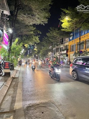 bán đất khâm thiên - gần ngã 7 ô chợ dừa - mặt tiền 12m - 9.6 tỉ