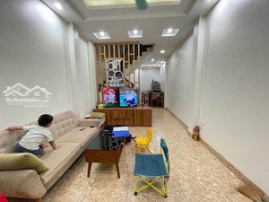 bán nhà đường nguyễn đức cảnh 40m 5 tầng giá nhỉnh 8 tỷ. nhà còn mới đẹp. vào ở ngay.