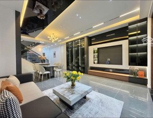 bán nhà riêng 12,8 tỷ, 45m2, 5pn, 6wc tại sài đồng, long biên, hà nội giá ưu đãi