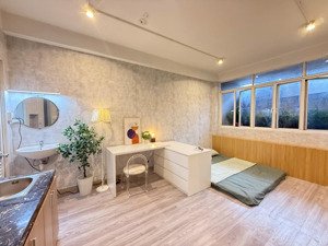 cho thuê căn hộ 1 phòng ngủ giá siu ưu đãi có ban công nằm ngay 3/2 quận 10