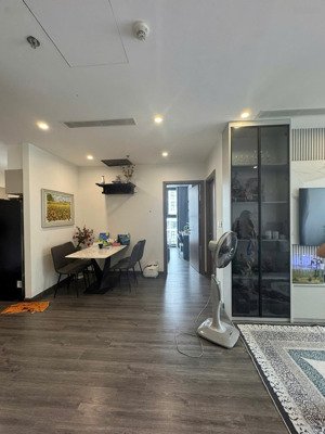 chính chủ gửi bán siêu phẩm 2pn+1-2wc tầng cao hướng đn-đb full đồ như ảnh the zenpark chỉ 5,05 tỷ