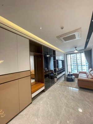 cho thuê căn hộ antonia 2pn nội thất đẹp giá 26tr/ tháng. lh: 