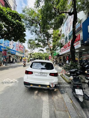 mặt phố ba đình - kim mã - 3 tuyến.phố. giang văn minh - siêu đẳng cấp. dòng tiền 50tr/ tháng. cần