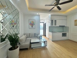 cấn bán gấp căn ccmn 52m2-2pn1vs mới đường khương trung - bùi xương trạch. full nội thất.giá 1,8tỷ