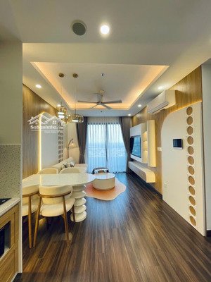 cho thuê căn hộ góc 2 ngủ full đồ siêu đẹp - hoàng huy commerce