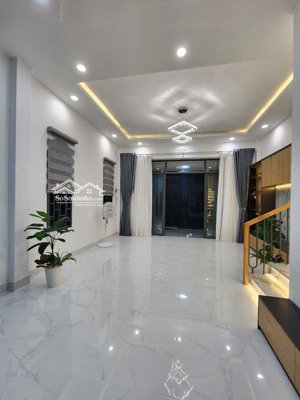 bán nhà - 4 tầng - sát q11 - hẻm 8m - ở và kd đỉnh - nhỉnh 7 tỷ