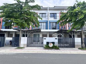 bán căn nhà phố view công viên hướng đông suncasa central vsip 2 giá 3.27tỷ/100m2 full bao sổ