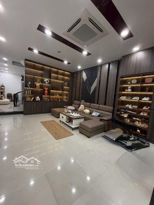 mặt tiến phạm huy thông, 5x17m, 1 trệt 3 lầu. giá 23 tỷ tl