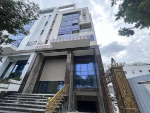 tôi cần bán toà nhà 1 hầm 7 tầng dtxd 1500m2 số 22 trần quý kiên, thạnh mỹ lợi q. 2 view sông. mtg