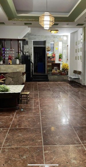 bán khách sạn khu á châu vũng tàu cách biển bãi sau 300m liên hệ: 
