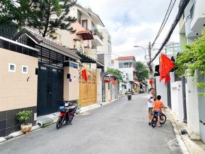 bán gấp nhà để trả nợ cho con - nhà gần lã xuân oai q9, giá chỉ 3 tỷ 160 tr